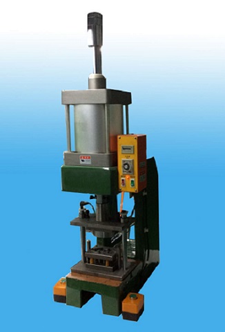 氣壓機(jī)、壓力機(jī)、單柱氣壓機(jī)、四柱氣壓機(jī)、雙柱氣壓機(jī)