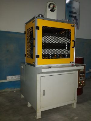 上海鑄恩高壓成型機 鑄恩IMD高壓成型機 上海鑄恩壓片機 上海裁切機 上海熱壓機 上海鑄恩機械